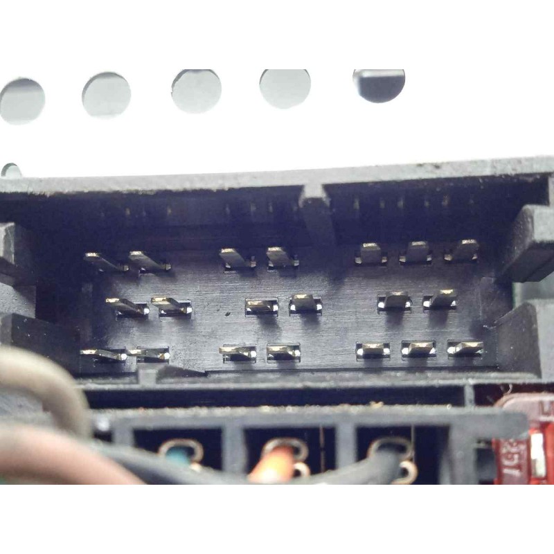 Recambio de sistema audio / radio cd para fiat stilo (192) 1.9 jtd cat referencia OEM IAM 735392559  