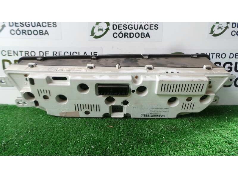 Recambio de cuadro instrumentos para ssangyong rodius 2.7 turbodiesel cat referencia OEM IAM 8020021050-200487400S  