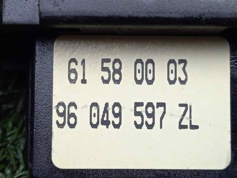 Recambio de mando limpia para peugeot 206 berlina 1.9 diesel referencia OEM IAM 96049597ZL  LIMPIA TRASERO