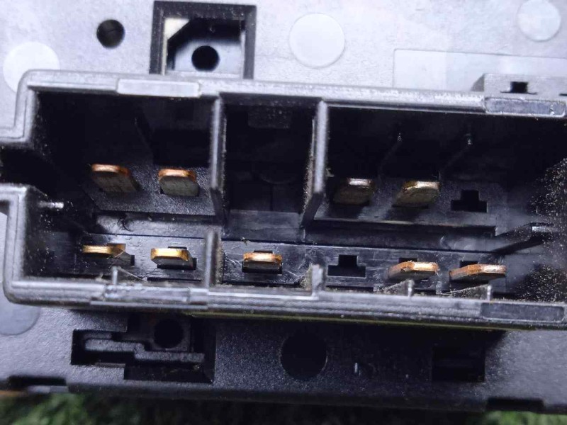 Recambio de mando limpia para peugeot 206 berlina 1.9 diesel referencia OEM IAM 96049597ZL  LIMPIA TRASERO