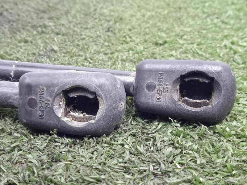 Recambio de amortiguadores capo para land rover evoque 2.2 td4 cat referencia OEM IAM BJ3216C826AA  