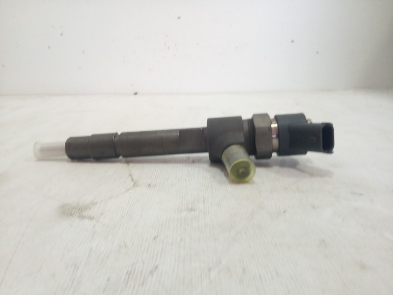 Recambio de inyector para fiat brava (182) 1.9 jtd cat referencia OEM IAM 0445110002 BOSCH SIN USO