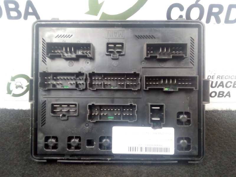 Recambio de caja reles / fusibles para ssangyong rodius 2.7 turbodiesel cat referencia OEM IAM A100DSL-05C04D  