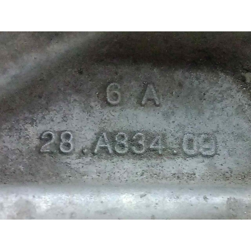 Recambio de mangueta trasera izquierda para land rover evoque 2.2 td4 cat referencia OEM IAM 28A83409 5X108 