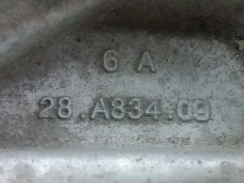 Recambio de mangueta trasera izquierda para land rover evoque 2.2 td4 cat referencia OEM IAM 28A83409 5X108 