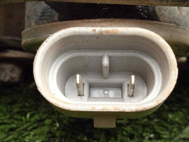 Recambio de faro antiniebla derecho para mitsubishi outlander (cu0w) 2.0 cat referencia OEM IAM   