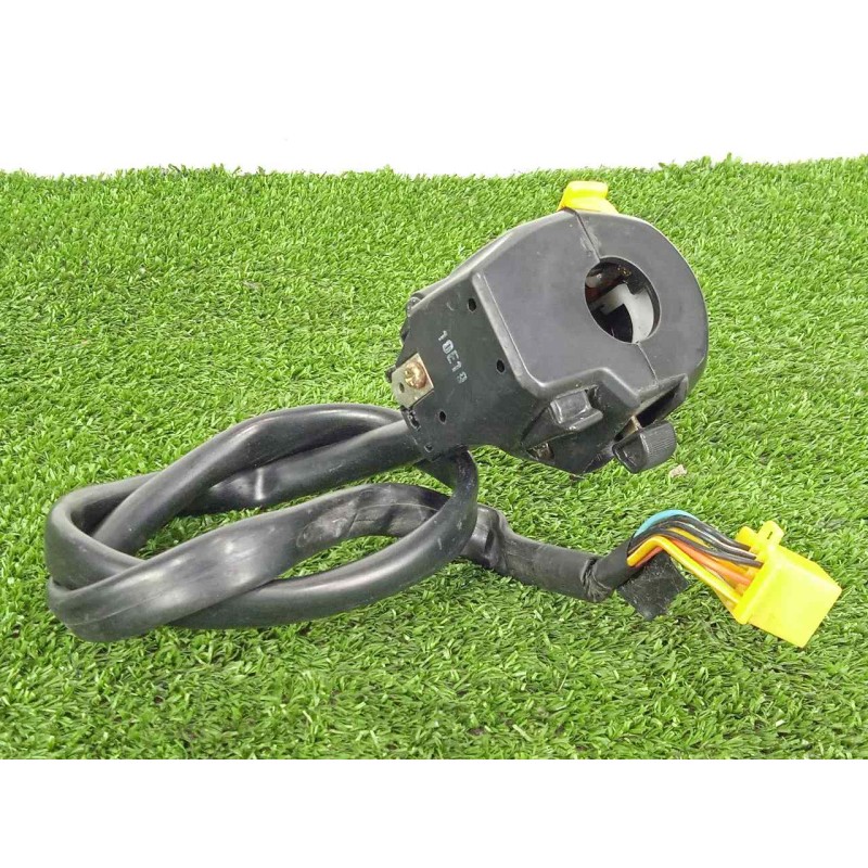 Recambio de mando luces para hyosung st 700i referencia OEM IAM 37400H99D00 MANDOS.IZQUIERDOS 