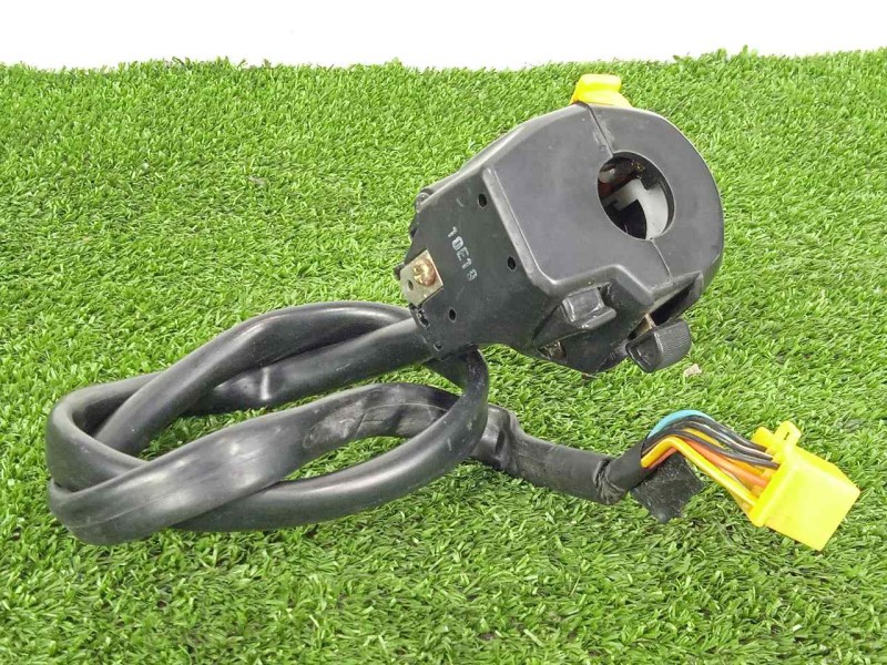 Recambio de mando luces para hyosung st 700i referencia OEM IAM 37400H99D00 MANDOS.IZQUIERDOS 