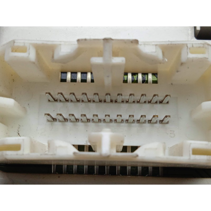 Recambio de cuadro instrumentos para mitsubishi outlander (cu0w) 2.0 cat referencia OEM IAM MN151132 2.CONECTORES 