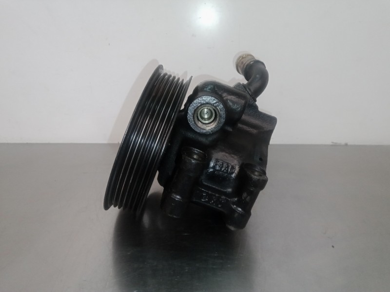 Recambio de bomba direccion para ford focus berlina (cak) 1.8 tdci cat referencia OEM IAM 3AD1503  