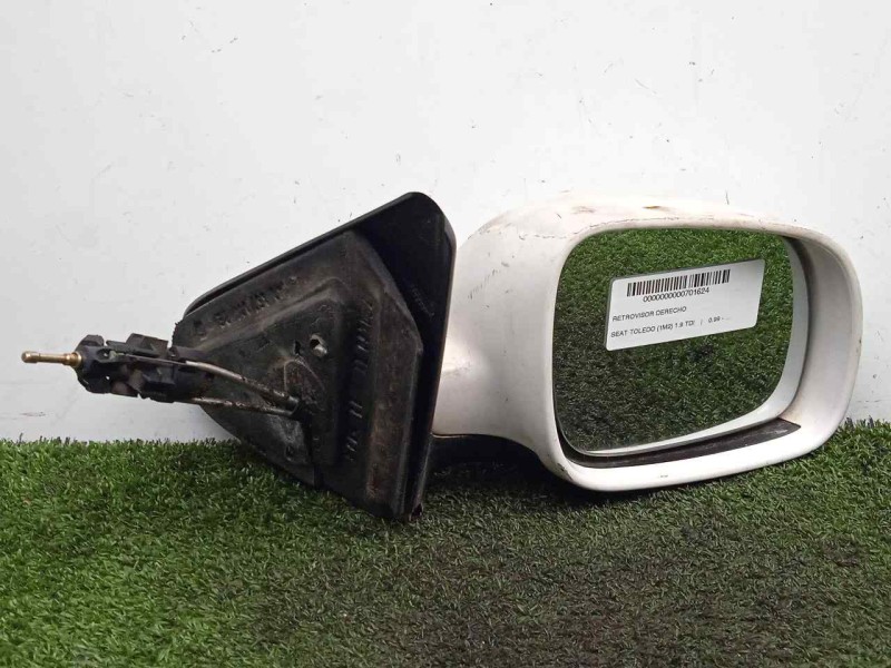 Recambio de retrovisor derecho para seat toledo (1m2) 1.9 tdi referencia OEM IAM SINREFERENCIA MANUAL BLANCO