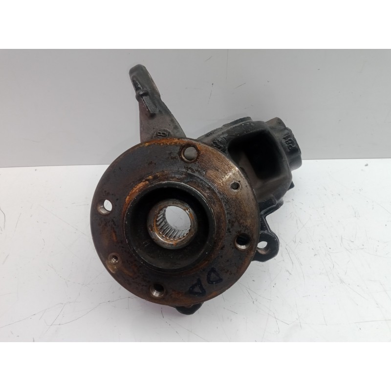 Recambio de mangueta delantera derecha para citroën c-elysée 1.6 blue-hdi fap referencia OEM IAM P61  