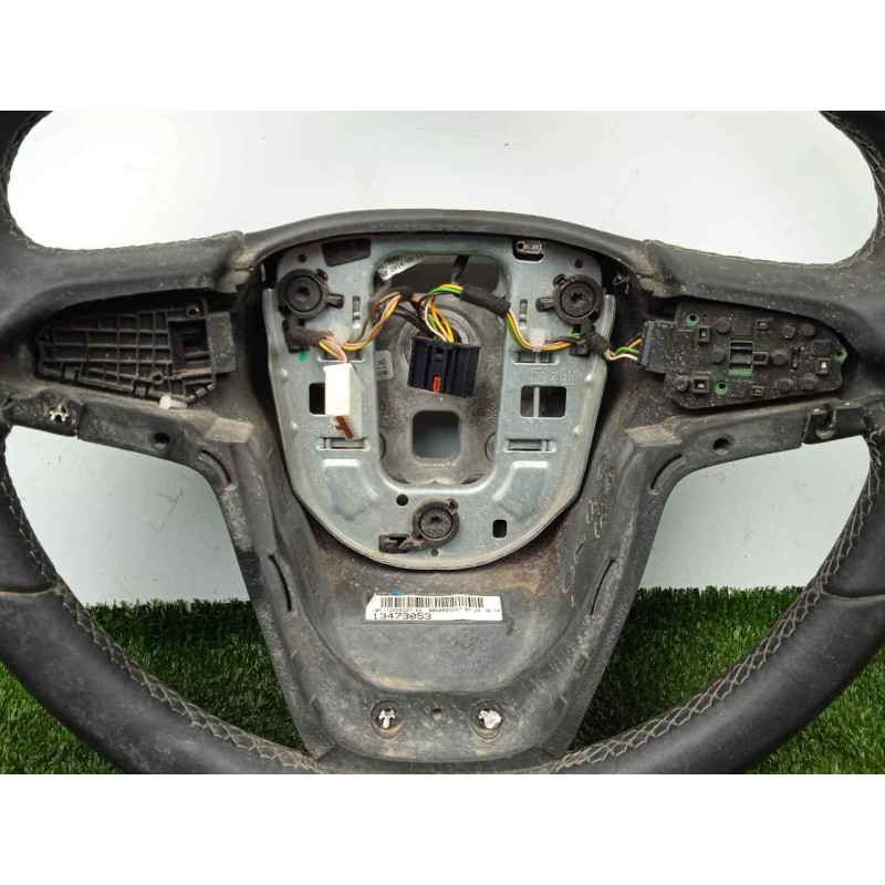 Recambio de volante para opel mokka 1.7 16v cdti referencia OEM IAM 13473053 CUERO 