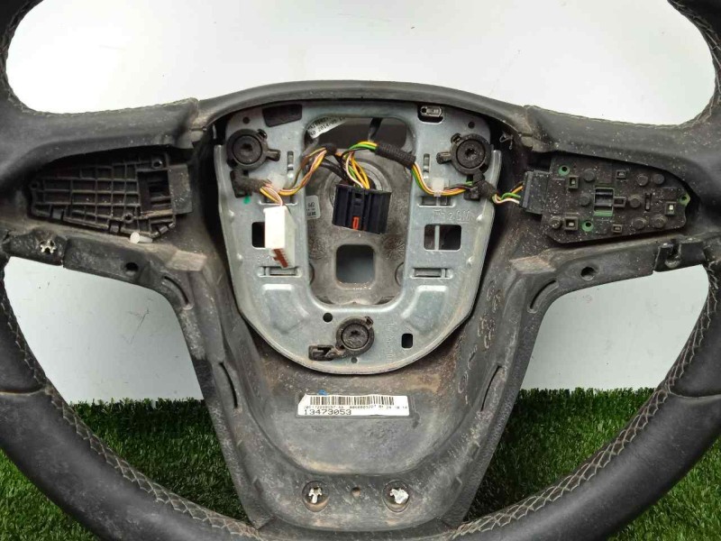Recambio de volante para opel mokka 1.7 16v cdti referencia OEM IAM 13473053 CUERO 