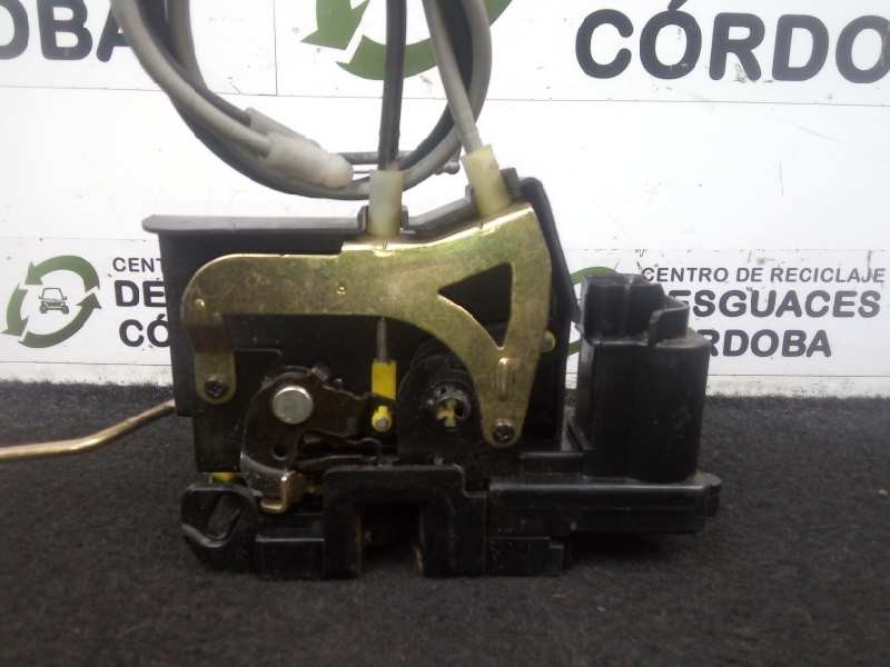 Recambio de cerradura puerta delantera derecha para ssangyong rodius 2.7 turbodiesel cat referencia OEM IAM  5.PINES 