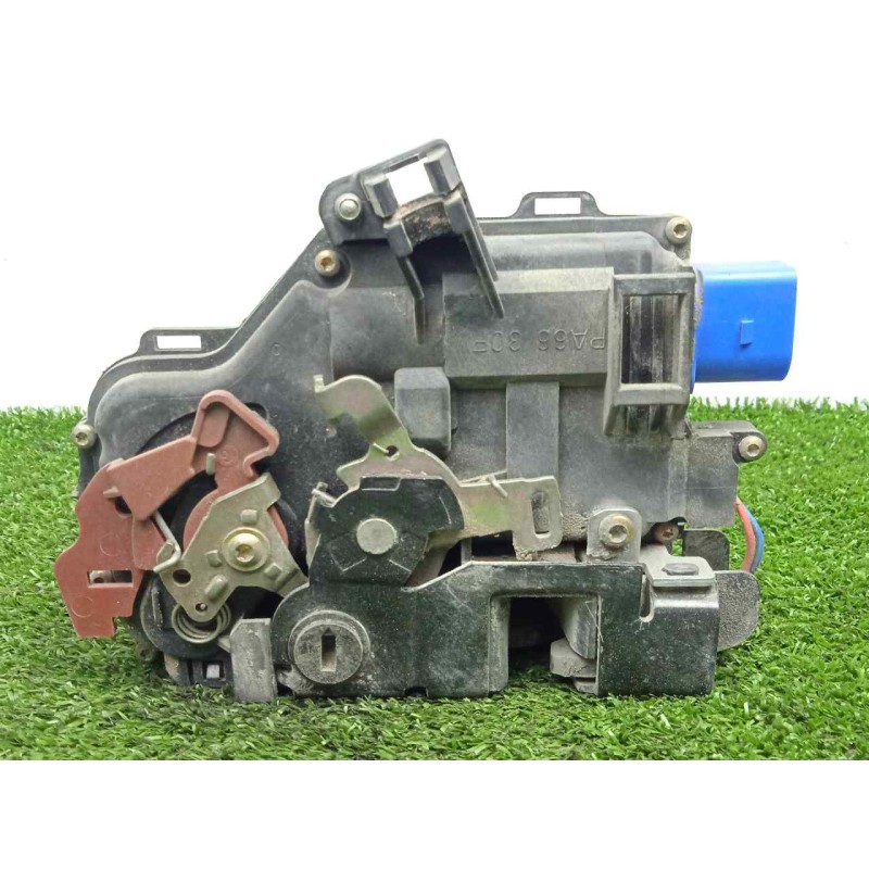 Recambio de cerradura puerta trasera izquierda para seat altea (5p1) 2.0 tdi referencia OEM IAM 7L0839015  7.PINES