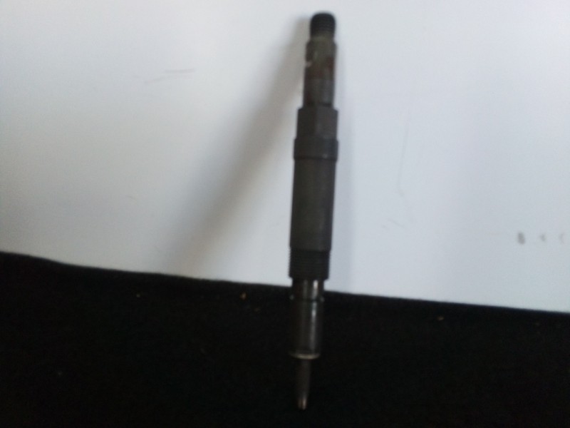 Recambio de inyector para ford mondeo berlina (ge) 2.0 tdci td cat referencia OEM IAM 0432133801  