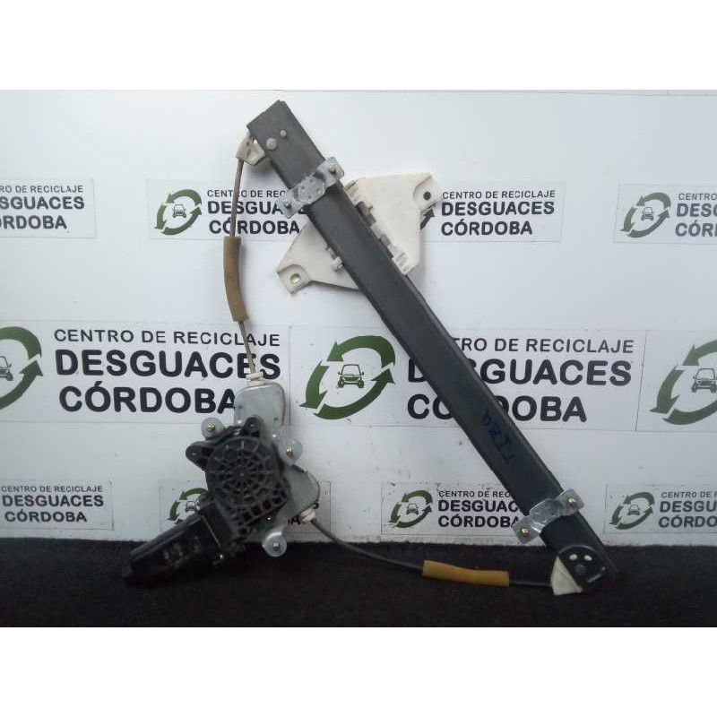 Recambio de elevalunas trasero izquierdo para ssangyong rodius 2.7 turbodiesel cat referencia OEM IAM  ELECTRICO CON.MOTOR