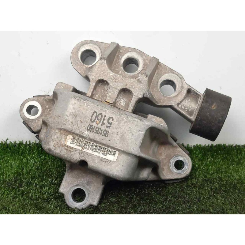 Recambio de soporte motor para opel mokka 1.7 16v cdti referencia OEM IAM 95135160  