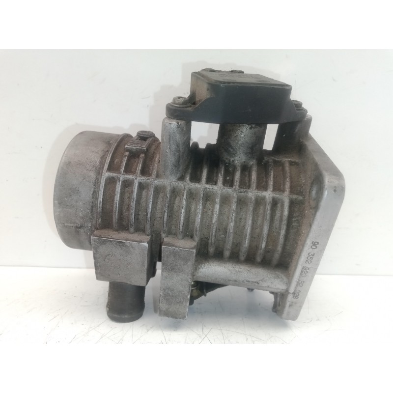 Recambio de caja mariposa para opel kadett e 2.0 referencia OEM IAM 90352920B2028-90352920  