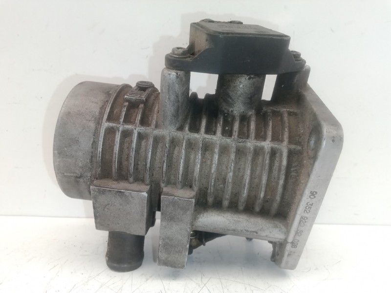 Recambio de caja mariposa para opel kadett e 2.0 referencia OEM IAM 90352920B2028-90352920  