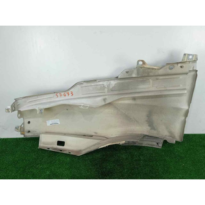 Recambio de aleta delantera derecha para iveco daily furgón 2.3 diesel referencia OEM IAM 5801352978 14-19 