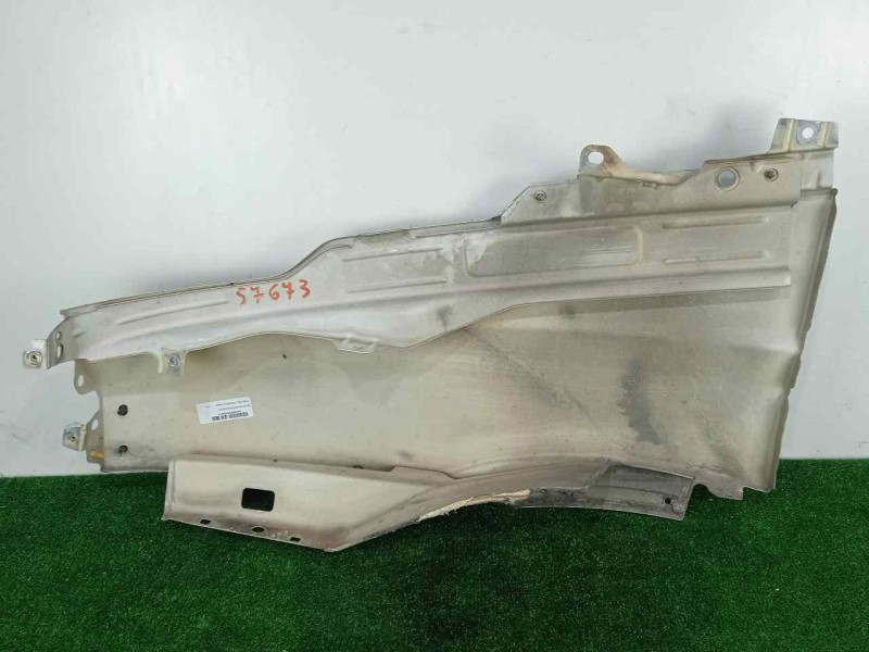 Recambio de aleta delantera derecha para iveco daily furgón 2.3 diesel referencia OEM IAM 5801352978 14-19 