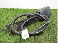 Recambio de enganche cinturon delantero izquierdo para toyota auris 1.4 turbodiesel cat referencia OEM IAM 7323002490C0 2.PINES  2