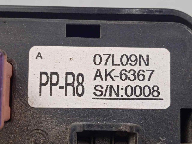 Recambio de caja reles / fusibles para ssangyong kyron 2.0 referencia OEM IAM 8231009080-07L09N-AK6367  