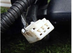 Recambio de enganche cinturon delantero derecho para toyota auris 1.4 turbodiesel cat referencia OEM IAM 7323002550C0 3+2.PINES  2