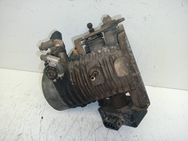 Recambio de caja mariposa para opel corsa a 1.6 cat referencia OEM IAM 90298126  