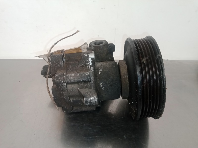 Recambio de bomba direccion para volkswagen polo berlina (6n2) 1.4 16v referencia OEM IAM 030145269A  