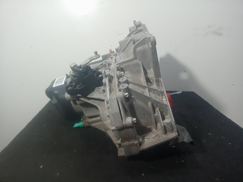 Recambio de caja cambios para renault clio iv 1.2 16v referencia OEM IAM JH3367 CON.TARA 5 VEL