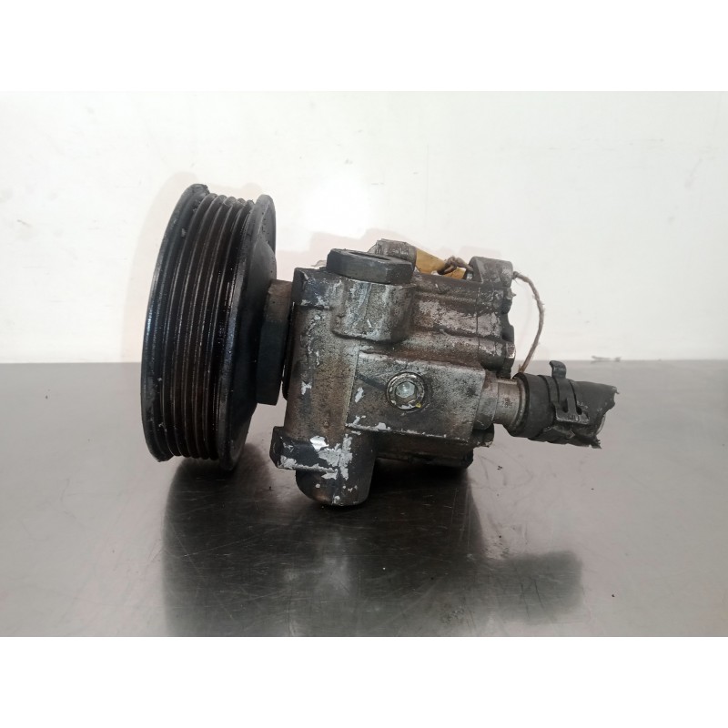 Recambio de bomba direccion para volkswagen polo berlina (6n2) 1.4 16v referencia OEM IAM 030145269A  