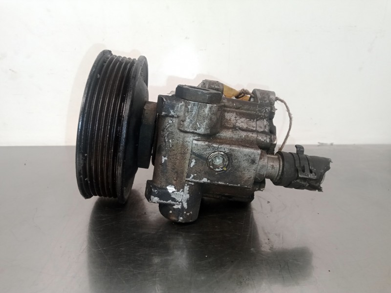 Recambio de bomba direccion para volkswagen polo berlina (6n2) 1.4 16v referencia OEM IAM 030145269A  