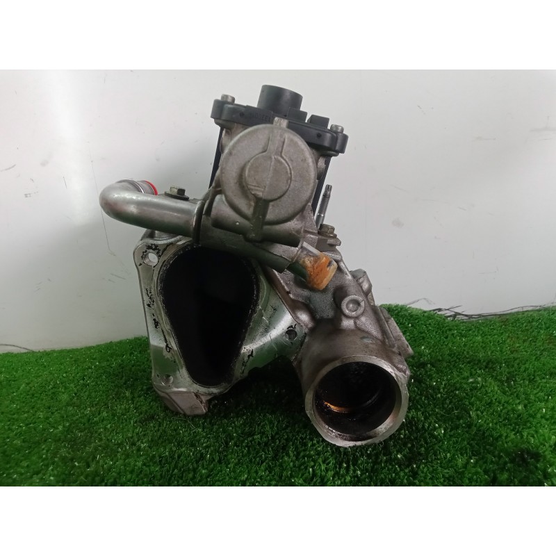 Recambio de valvula egr para dacia duster 1.5 dci diesel fap cat referencia OEM IAM 7003681406  