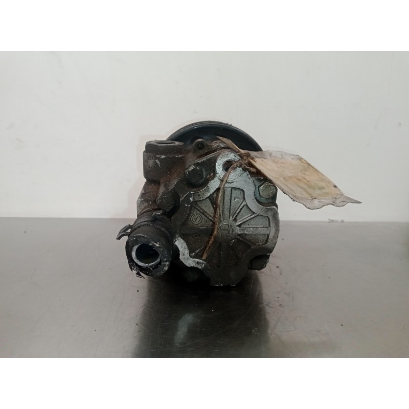 Recambio de bomba direccion para volkswagen polo berlina (6n2) 1.4 16v referencia OEM IAM 030145269A  