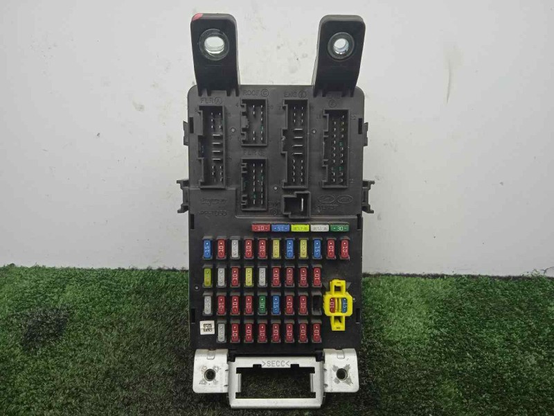 Recambio de caja reles / fusibles para kia rio 1.4 cat referencia OEM IAM 919501G0100A-KG8221552  