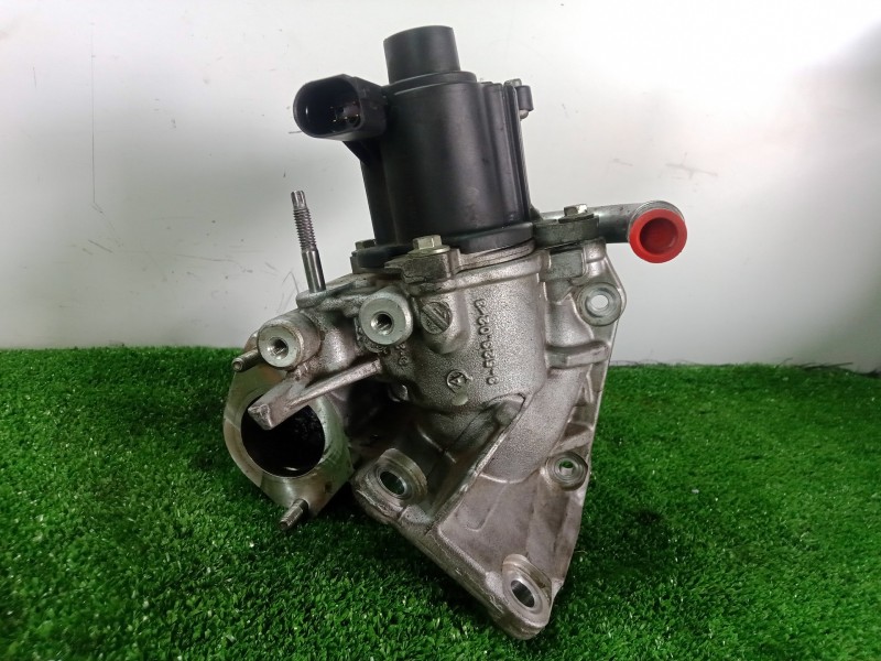 Recambio de valvula egr para dacia duster 1.5 dci diesel fap cat referencia OEM IAM 7003681406  