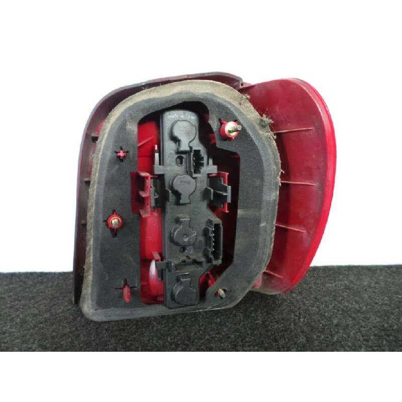 Recambio de piloto trasero izquierdo para volkswagen polo berlina (6n2) 1.4 tdi referencia OEM IAM  00-02 