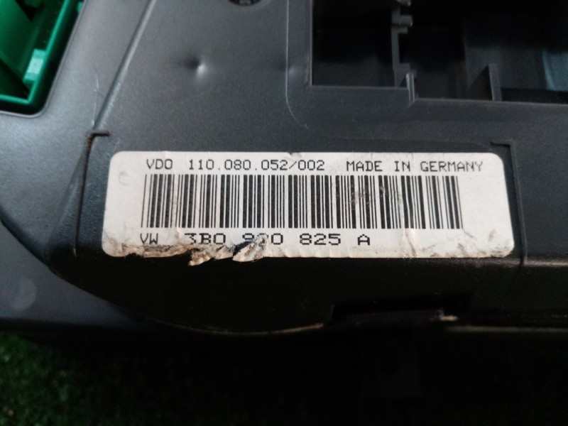 Recambio de cuadro instrumentos para volkswagen passat berlina (3b3) 1.9 tdi referencia OEM IAM 110080052002-3B0920825A VDO 