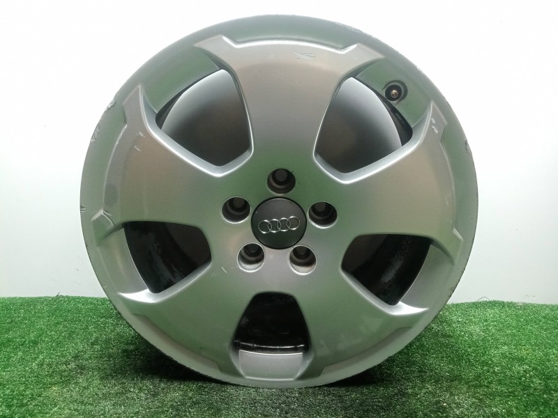 Recambio de llanta para audi a3 (8p) 1.9 tdi referencia OEM IAM 8P0601025C 17´´PULGADAS LLANTAS - LLANTA