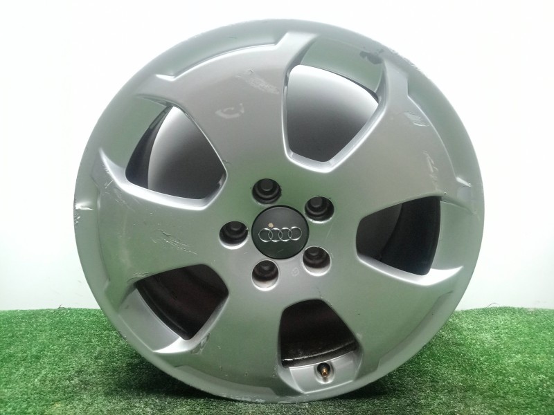 Recambio de llanta para audi a3 (8p) 1.9 tdi referencia OEM IAM 8P0601025C 17´´PULGADAS LLANTAS - LLANTA