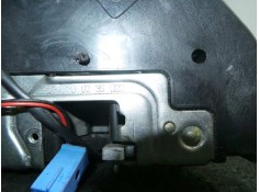 Recambio de cerradura puerta trasera derecha para mercedes-benz clase c (w203) berlina 2.2 cdi cat referencia OEM IAM 2037300235 2