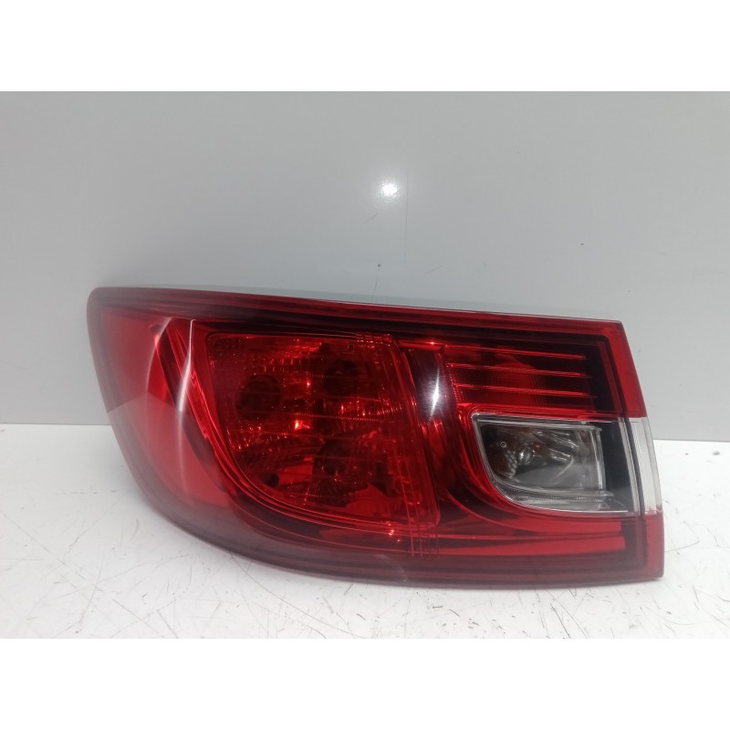 Recambio de piloto trasero izquierdo para renault clio iv 1.2 16v referencia OEM IAM 265553021R CON PORTALAMPARAS 