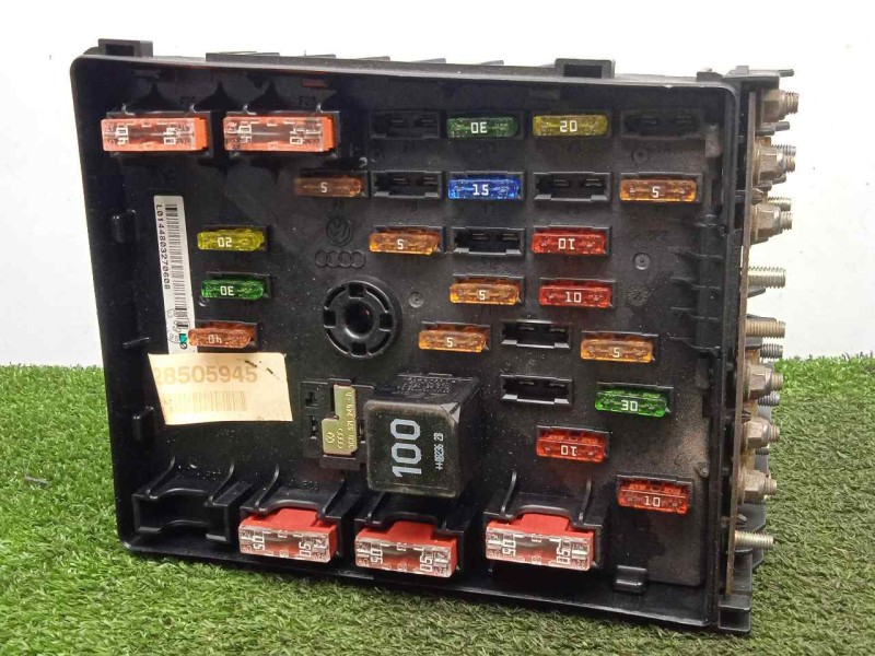 Recambio de caja reles / fusibles para volkswagen passat berlina (3c2) 2.0 tdi referencia OEM IAM 3C0937125-63592777-28505945  