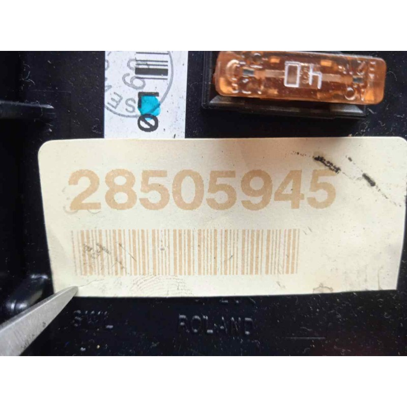 Recambio de caja reles / fusibles para volkswagen passat berlina (3c2) 2.0 tdi referencia OEM IAM 3C0937125-63592777-28505945  