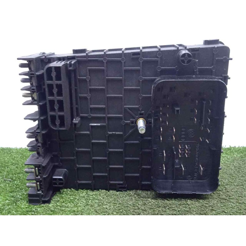 Recambio de caja reles / fusibles para volkswagen passat berlina (3c2) 2.0 tdi referencia OEM IAM 3C0937125-63592777-28505945  