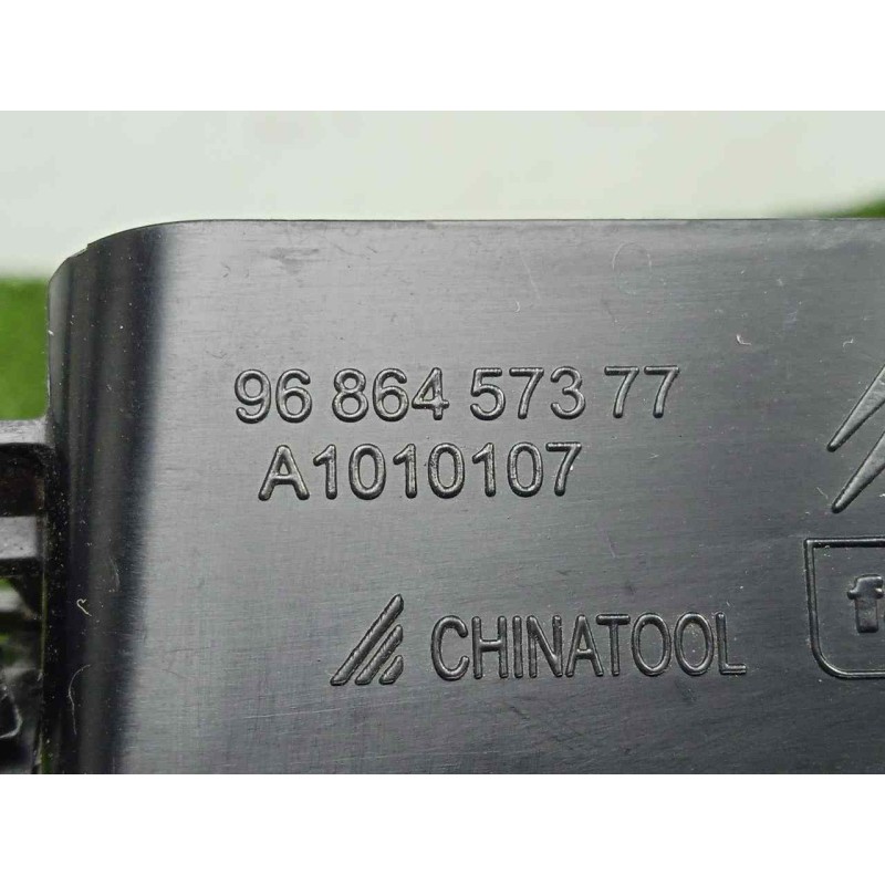 Recambio de aireador delantero izquierdo para peugeot 508 2.0 16v hdi fap referencia OEM IAM 9686457377-8265QL  