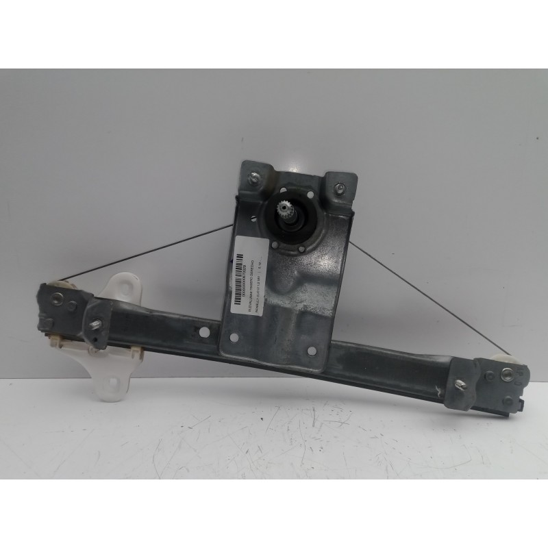 Recambio de elevalunas trasero derecho para renault clio iv 1.2 16v referencia OEM IAM 827003722R SIN.MOTOR 